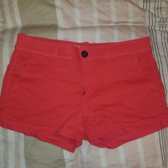AE Shortie Shorts (NWOT) - Picture 2 of 4